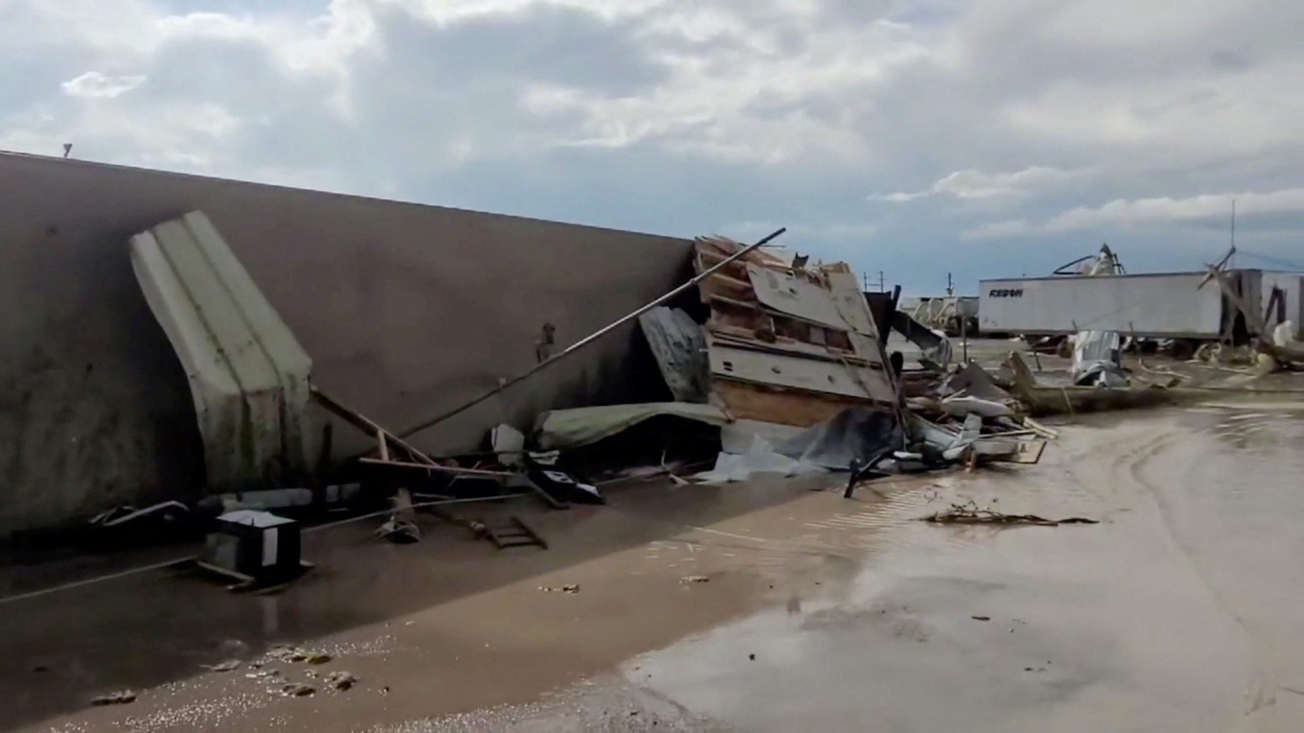 Al menos 21 millones de personas, de Colorado a Kansas, se encontraban este jueves bajo alerta por las complicadas condiciones meteorológicas.