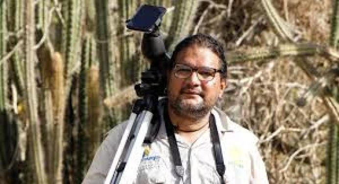 Biólogo defensor de cotorra margariteña gana premio National Geographic / Buffett