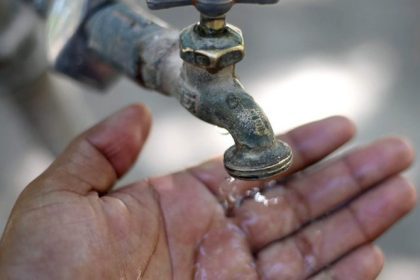 Vecinos de Agua de Vaca denuncian la falta de suministro de agua