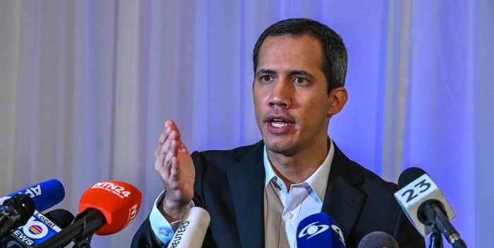 Guaidó denuncia sabotaje en elecciones tras renuncia de rectores del CNE