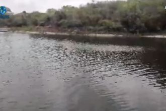 Mantenimiento en el embalse San Juan en el municipio Díaz