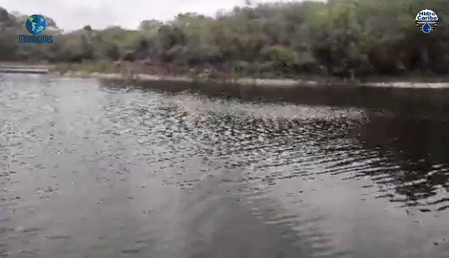 Mantenimiento en el embalse San Juan en el municipio Díaz