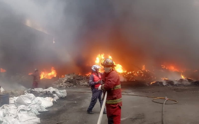 Se registró un incendio en la zona industrial de La Yaguara