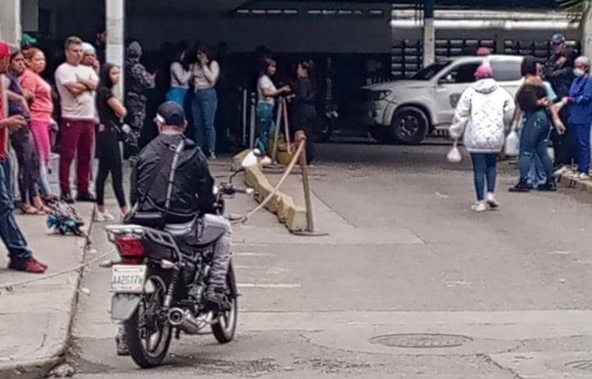 Los fallecidos se encontraban antes compartiendo en una fiesta callejera