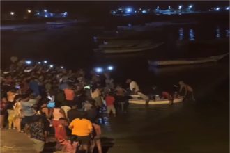 Pescadores de la Guardia son recibidos con alegría tras demora en alta mar (Video)