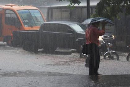 Lluvias continúan en el país mientras que tormenta Bret pierde fuerza