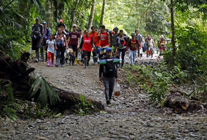 Venezolano muere de un infarto al intentar cruzar la peligrosa selva del Darién
