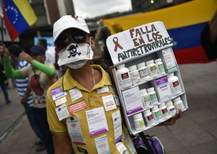 Solo el 26% de los niños y niñas con VIH en Venezuela recibe tratamiento antirretroviral, según Onusida