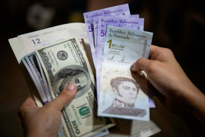 El Banco Central de Venezuela (BCV) determinó este lunes 17 de julio la tasa oficial del dólar a 28,60 bolívares 
