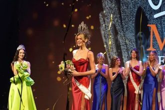 Mujer transgénero gana el título de Miss Holanda y competirá en el Miss Universo