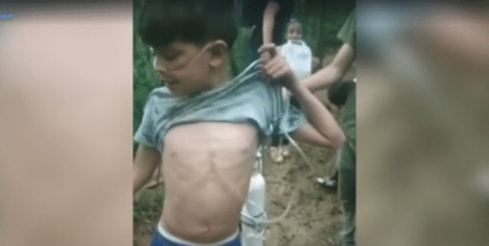 Meiker Montaño: El niño Venezolano que cruzó el Darién con un tanque de oxígeno, llegó a EEUU +VIDEO 