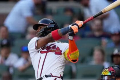 Acuña elevó a 11 los juegos multi-jonrón en su carrera