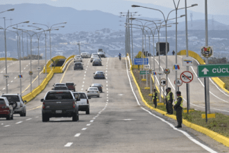 Unos 400 vehículos aún por activarse para cubrir la ruta binacional en la frontera