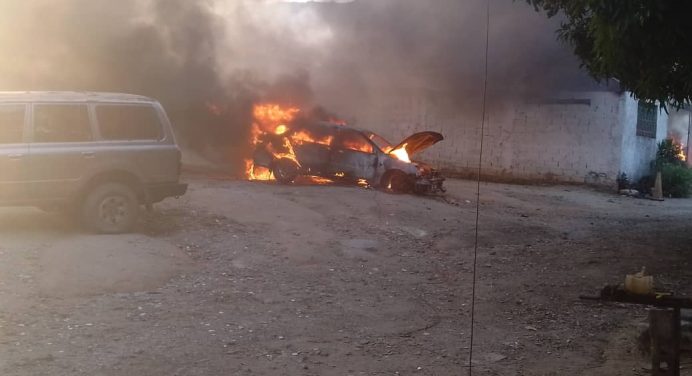 VIDEOS l Nueva Esparta: Caos en La Asunción por incendio taller mecánico vivienda