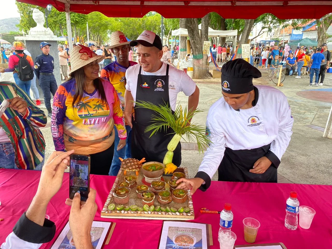 Celebran segunda edición de la Feria del Asopado del Mar en Juan Griego