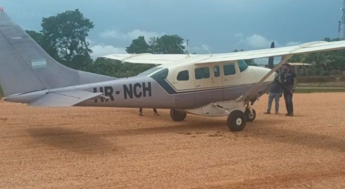 Dos personas murieron arrolladas por avioneta en Honduras