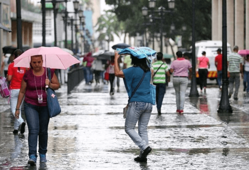 Se estiman acumulados pluviométricos entre 3 y 30 litros por metros² y máximos de hasta 70litros por metros² especialmente en Bolívar.