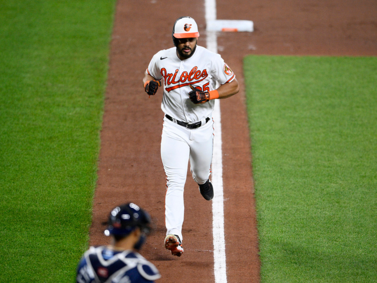 Santander lideró la remontada de los Orioles