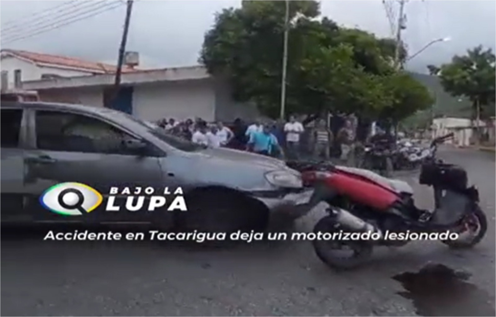 AHORA | Accidente en la vía principal de Tacarigua deja un lesionado +Video