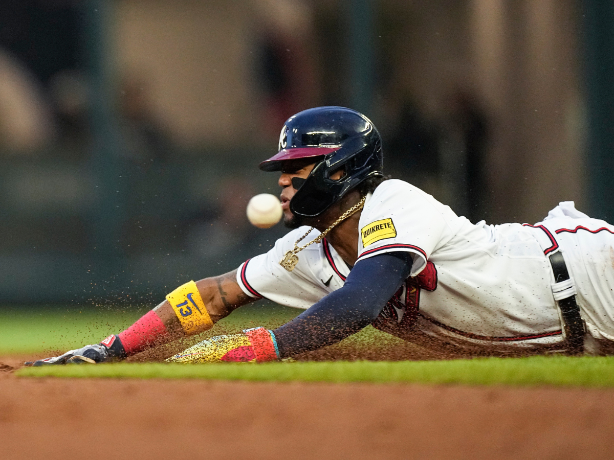 Acuña se adueña de la 54 en una contundente victoria de los Bravos sobre los Mets