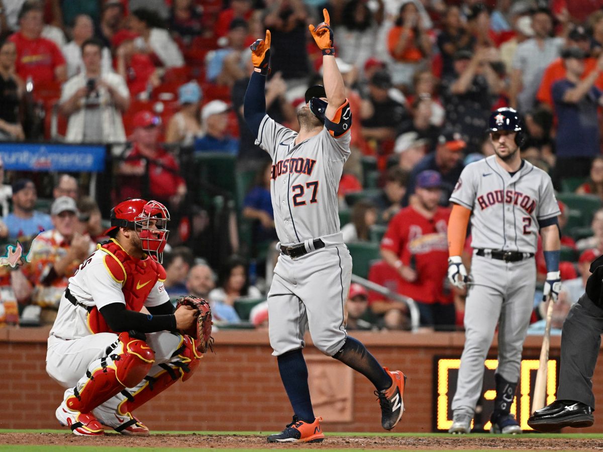 ¡Astroboy hace historia! Altuve batea el ciclo