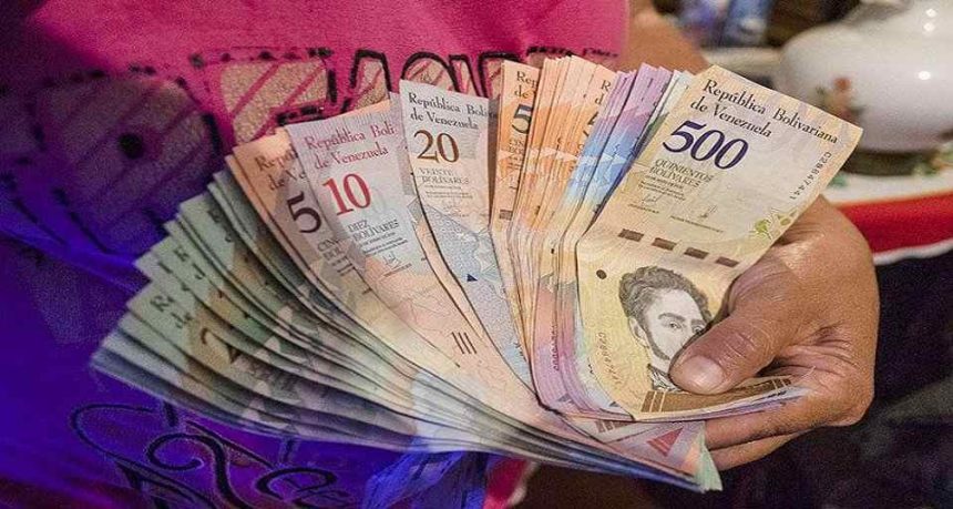 A 31,75 bolívares se mantiene el precio del dólar en Venezuela, según la plataforma de Yummy Dólar.