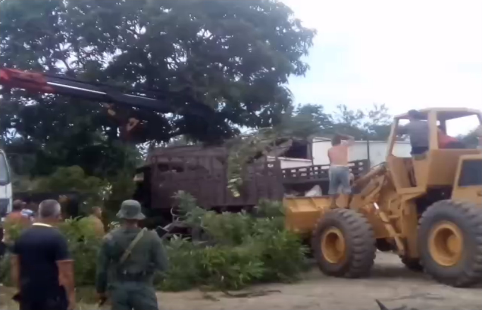 Convoy militar choca contra vivienda en Margarita +Video