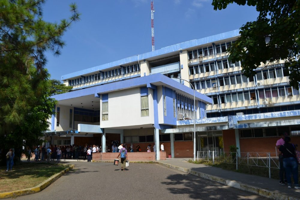 Mujer da a luz en el vestíbulo del hospital en Guárico (video)