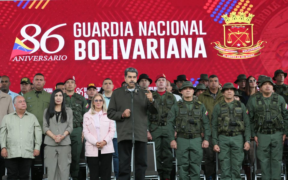 Maduro instruye a la GNB a mantener vigilancia para erradicar las bandas delictivas