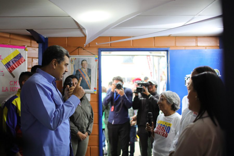 Maduro solicita la creación de centros electorales en los barrios para que la comunidad pueda votar con tranquilidad