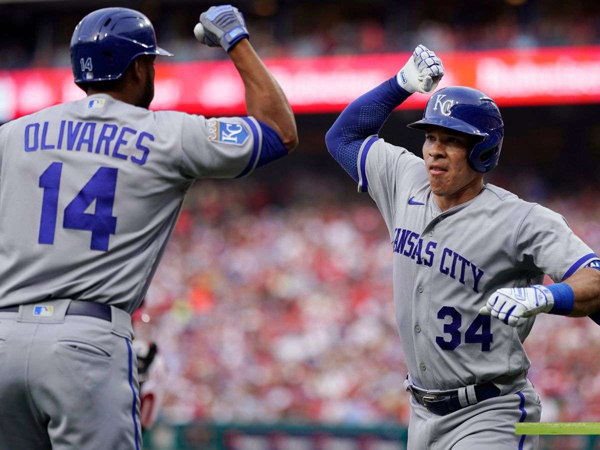 Freddy Fermín aportó en el triunfo de Kansas City