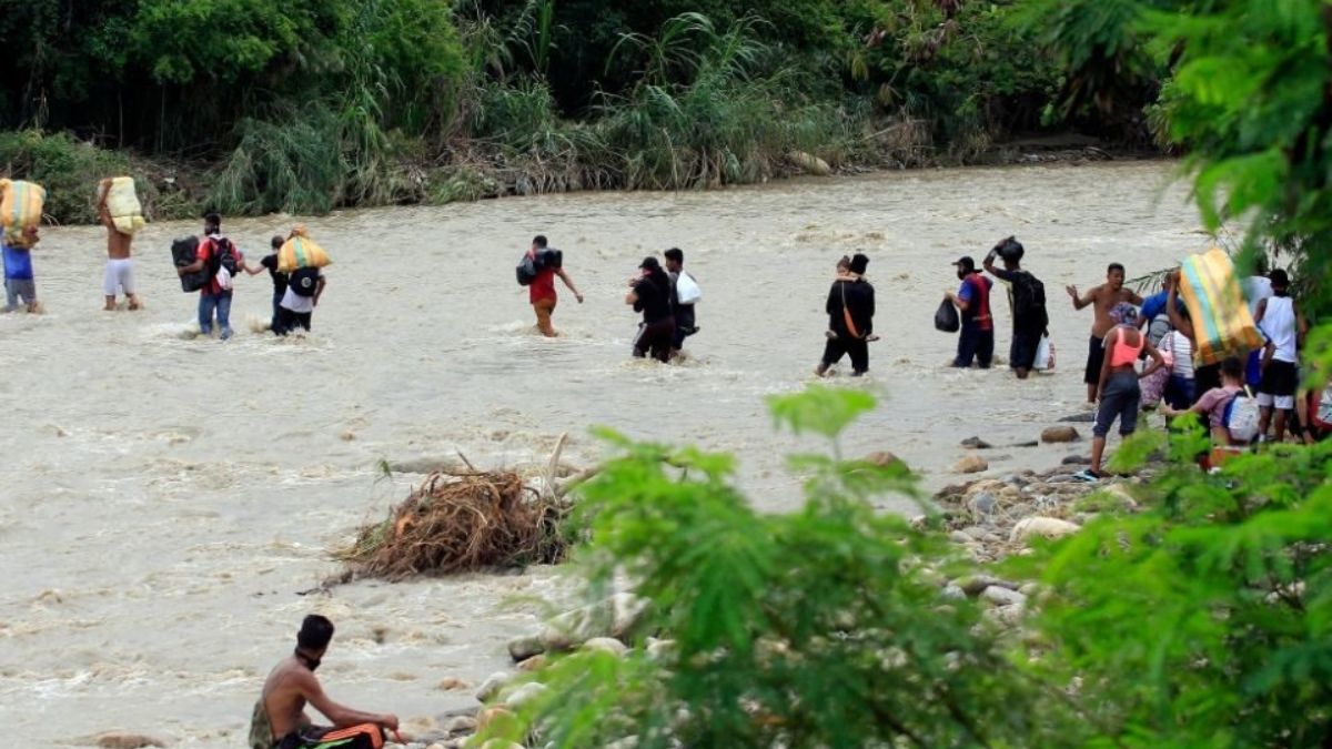 La OIM insta a “prepararse para lo peor” ante la crisis migratoria en la selva del Darién.