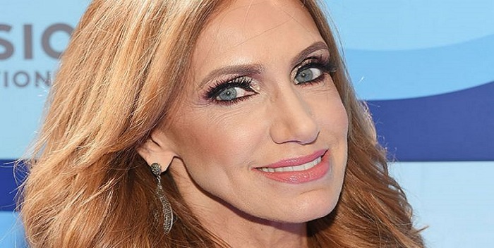 +VIDEO | Lili Estefan deslumbra con su espectacular look