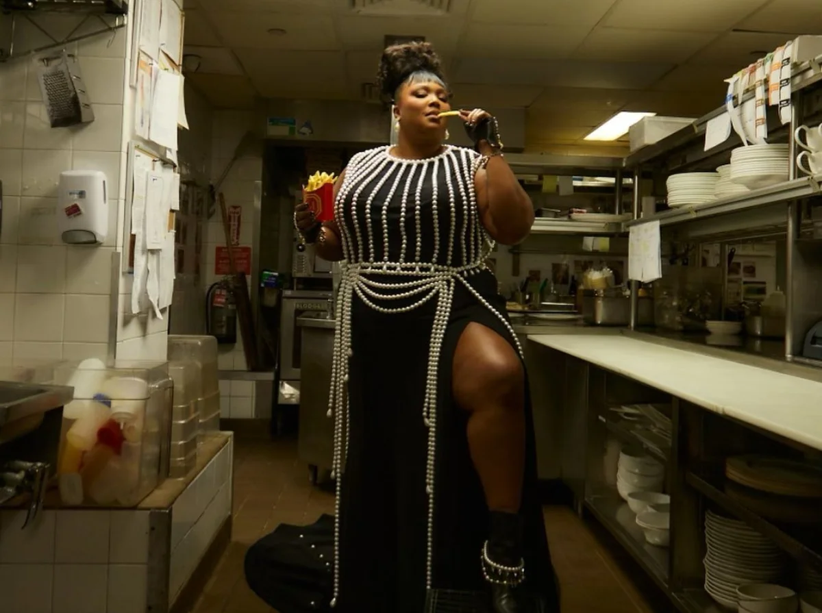 Lizzo negó acusaciones “increíbles” de sus exbailarinas