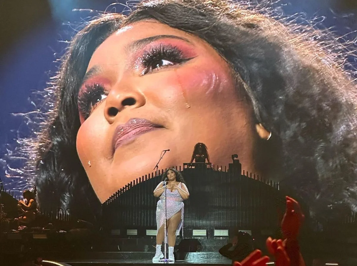 Demandan a Lizzo por agresión, acoso sexual y discriminación