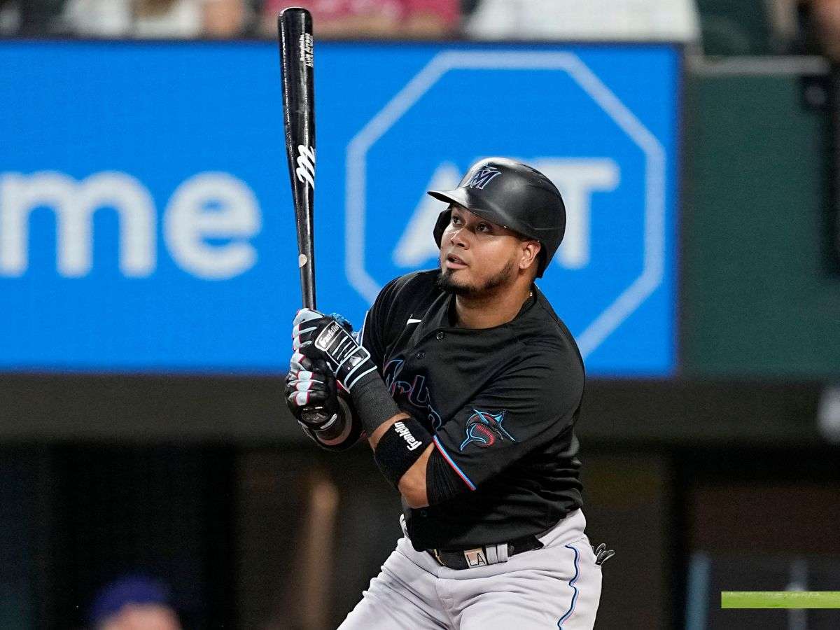 Luis Arráez logra la marca de 600 hits en las Grandes Ligas