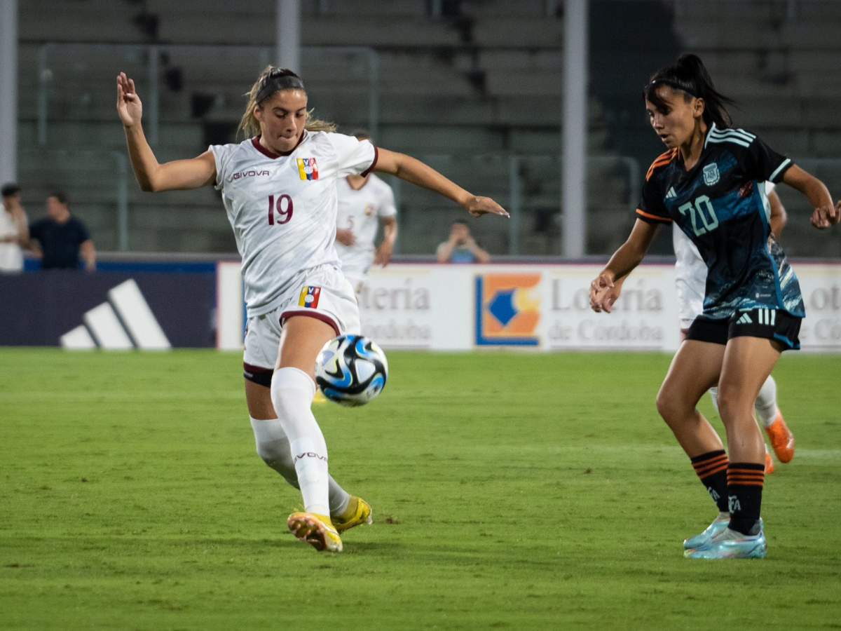 Mariana Speckmaier se traslada al fútbol de Nueva Zelanda