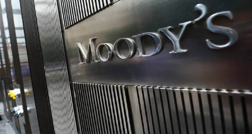 Moody’s afirmó que plan de refinanciación de deuda salvadoreña es negativo para bancos