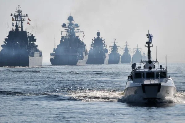 Comienzan maniobras navales rusas en el mar Báltico