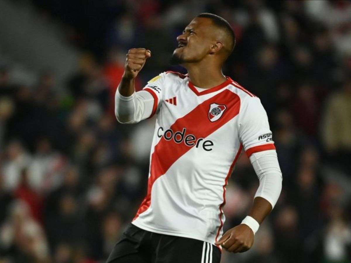 Salomón Rondón contribuye en la contundente victoria del River