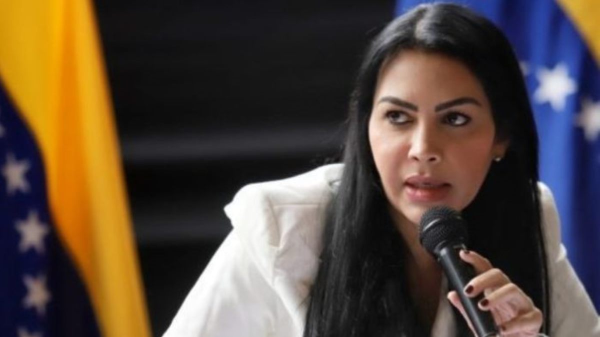 Maduro respalda investigación sobre amenazas a Delsa Solórzano y se compromete a brindarle protección