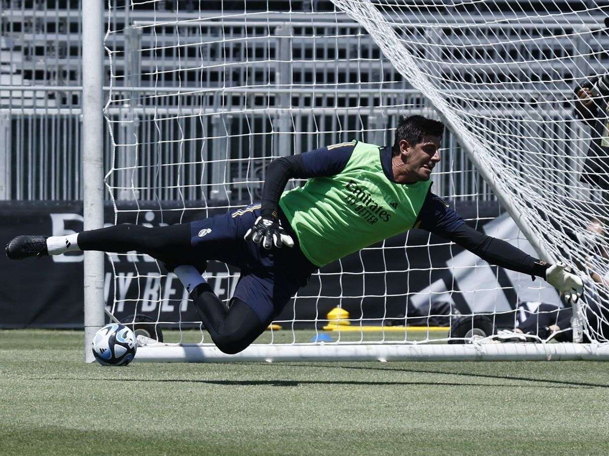 Thibaut Courtois se ausenta del Real Madrid debido a una lesión