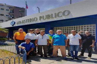 Trabajadores del CLEBNE denuncian incumplimiento de pagos ante MP