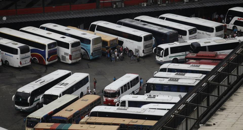 El gobierno venezolano examina proyectos para “mejorar la calidad” de los servicios de transporte