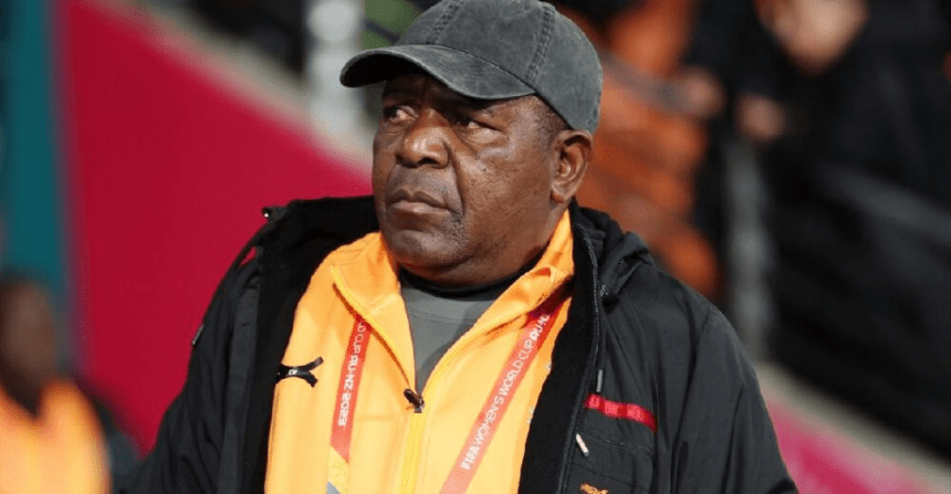 El jueves el periódico británico The Guardian publicó que las jugadoras de Zambia acusaron que el entrenador Bruce Mwape tocó a las jugadoras en una sesión de entrenamiento.