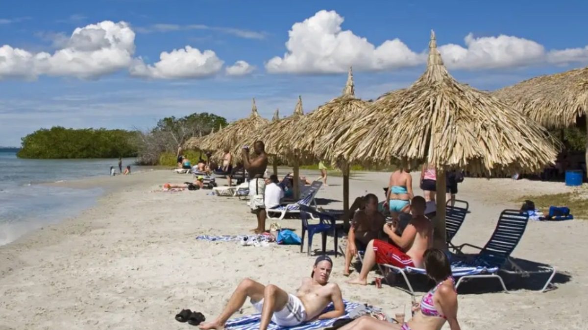 La demanda baja de paquetes turísticos frustra las expectativas de la temporada vacacional