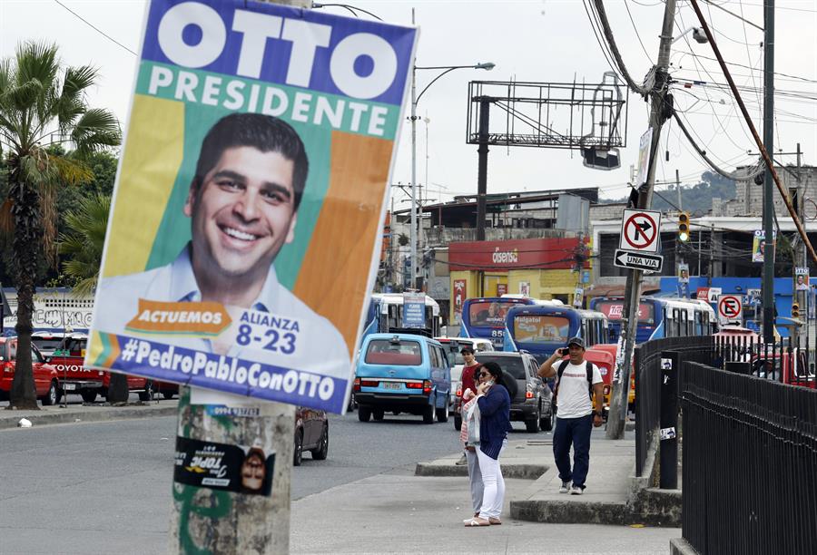 Ecuador acudirá a votar en una creciente ola de violencia