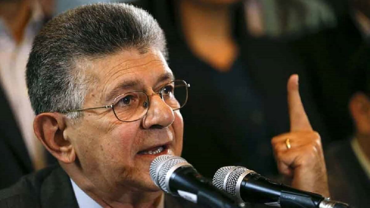 “NO HAY GOLPES BUENOS”: la advertencia de Ramos Allup a aquellos que hacen “contactos” con militares