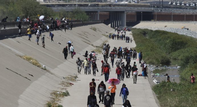 El uso político de la migración pone en riesgo el sistema de asilo en EE.UU.