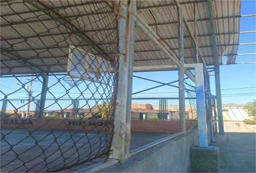 Margarita: Vecinos de Urb. Villa Tinajero solicitan ayuda para recuperar cancha deportiva